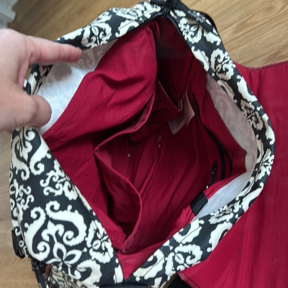 Petunia Pickle Bottom Boxy Backpack Diaper Bag in Frolicking in Fez Messenger - Picture 12 of 16